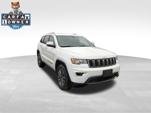 Used 2020 Jeep Grand Cherokee Limited w/ Luxury Group II image 3