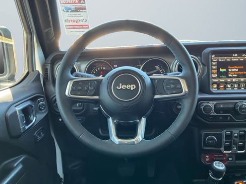 Used 2023 Jeep Wrangler Unlimited Rubicon 4xe AWD/4WD image 11