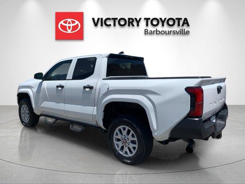 Used 2025 Toyota Tacoma SR RWD image 3