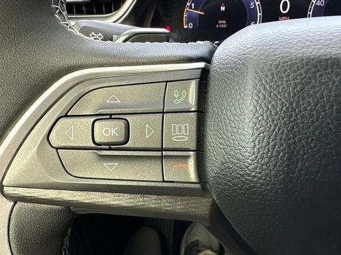 Used 2024 Jeep Grand Cherokee L Altitude AWD/4WD image 28