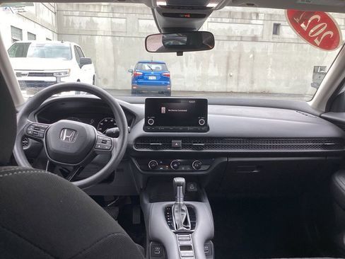 Used 2023 Honda HR-V LX image 31