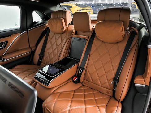 Used 2024 Mercedes-Benz Maybach S 580 4MATIC image 26