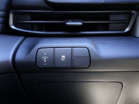New 2026 Hyundai Elantra Sport FWD image 32