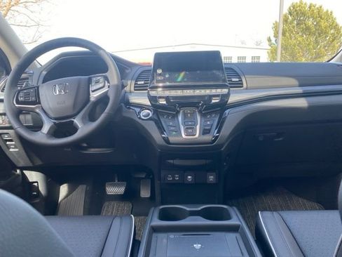 New 2026 Honda Odyssey Elite image 12