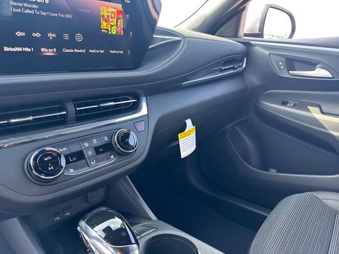 New 2026 Buick Envista Preferred w/ Convenience I Package FWD image 19