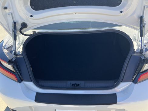 Used 2024 Subaru BRZ Premium image 19