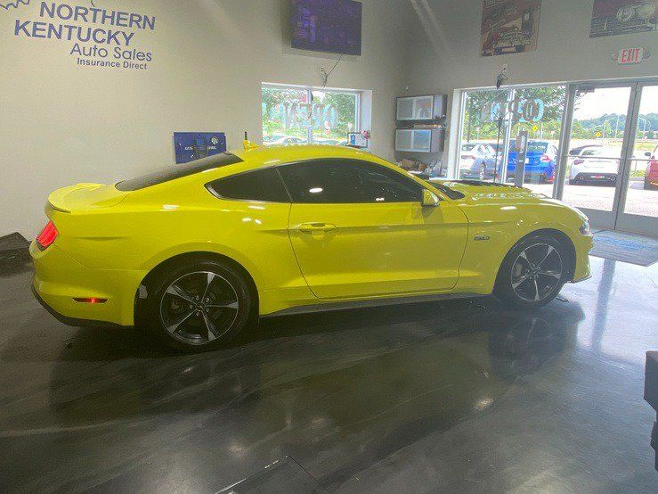 Used 2021 Ford Mustang GT RWD image 2