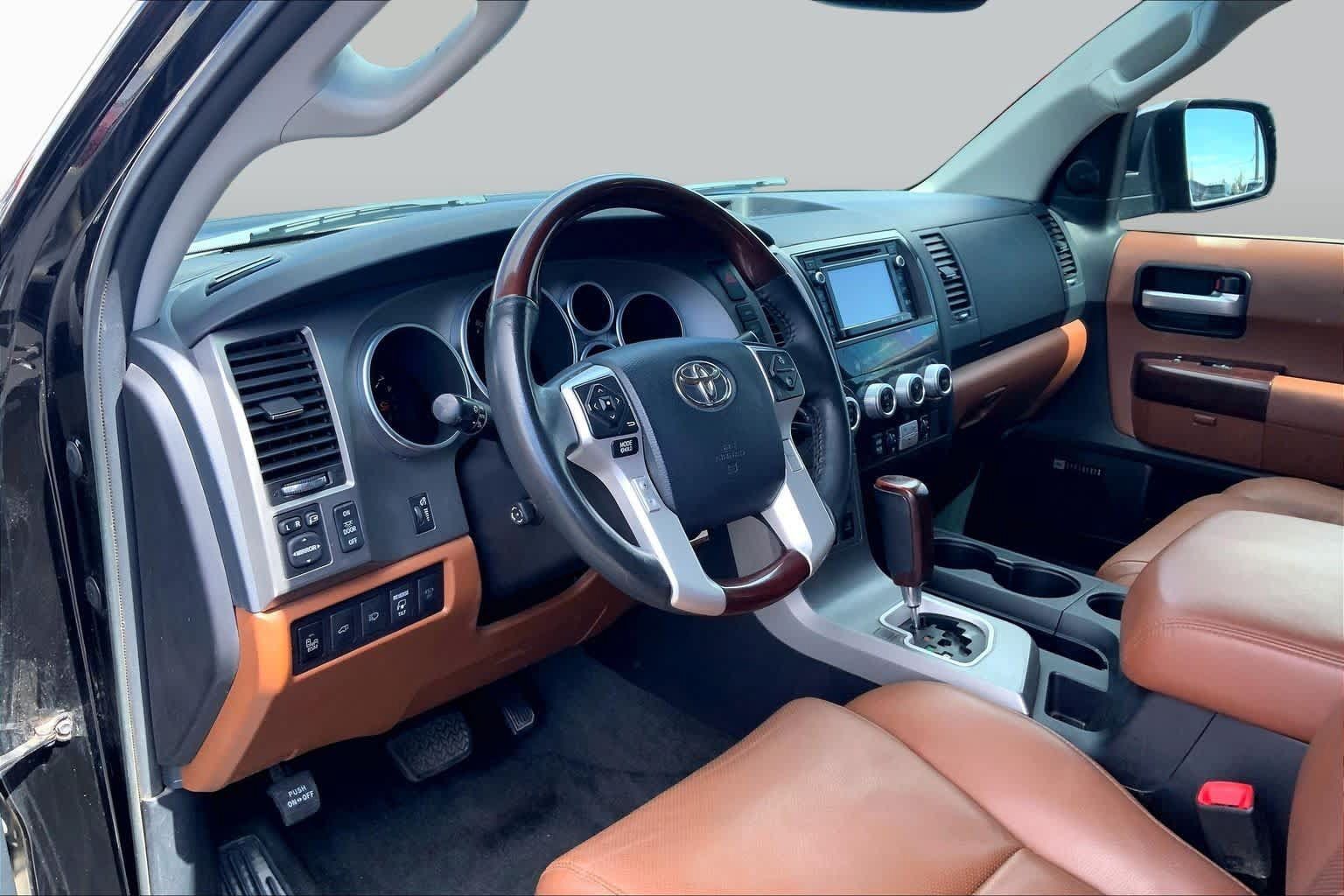 Used 2014 Toyota Sequoia Platinum AWD/4WD image 18