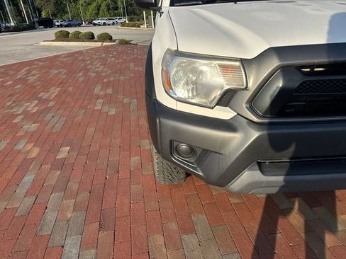 Used 2015 Toyota Tacoma PreRunner w/ Convenience Package RWD image 21