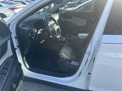 Used 2023 Hyundai Kona SEL w/ Cargo Package AWD/4WD image 4