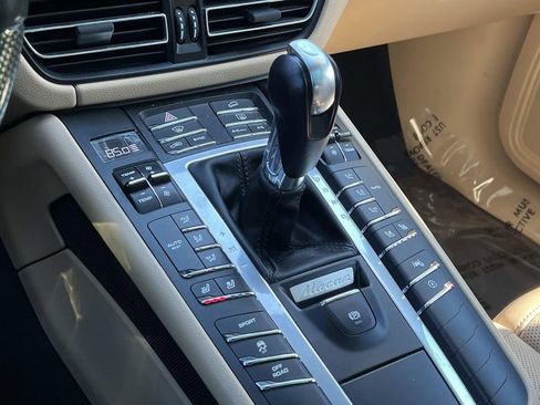Used 2019 Porsche Macan S AWD/4WD image 21