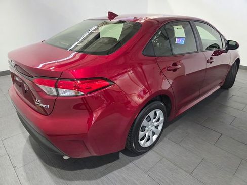 Used 2023 Toyota Corolla LE FWD image 5