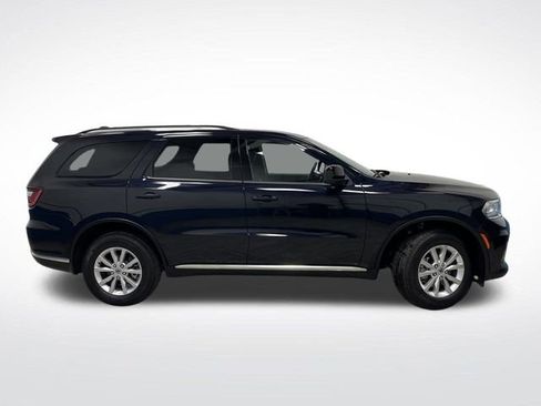 Used 2024 Dodge Durango SXT w/ 3rd Row Seating Group image 2