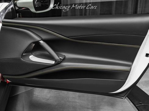 Used 2021 Ferrari 812 Superfast RWD image 33