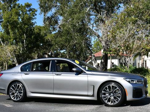 Used 2020 BMW 740i w/ Luxury Rear Seating Package image 36