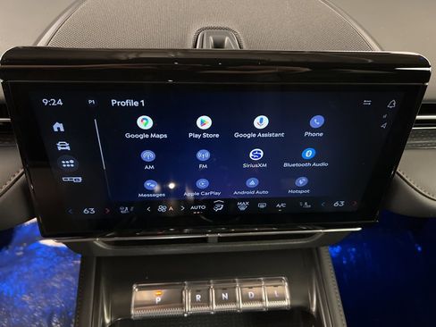 Used 2025 Lincoln Nautilus Premier w/ Equipment Group 102A image 10