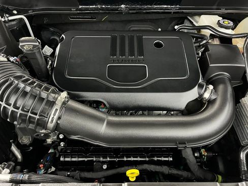 Used 2025 Chevrolet Blazer LT image 34