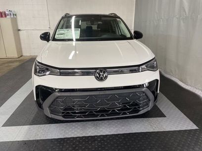 New 2026 Volkswagen Taos SE