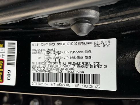 Used 2023 Toyota Tacoma SR5 w/ SR5 Appearance Package RWD image 32
