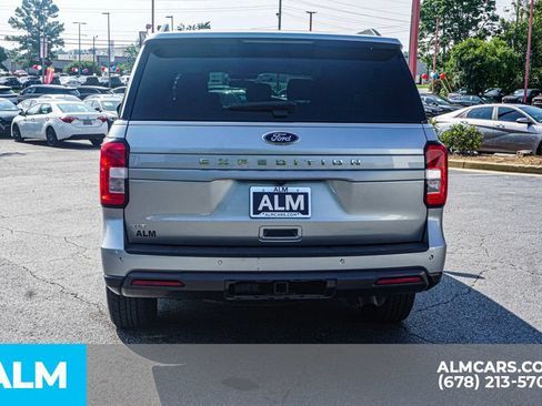 Used 2024 Ford Expedition XLT RWD image 10