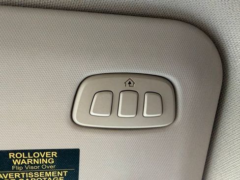 Certified 2020 Ford Escape Titanium AWD/4WD image 23