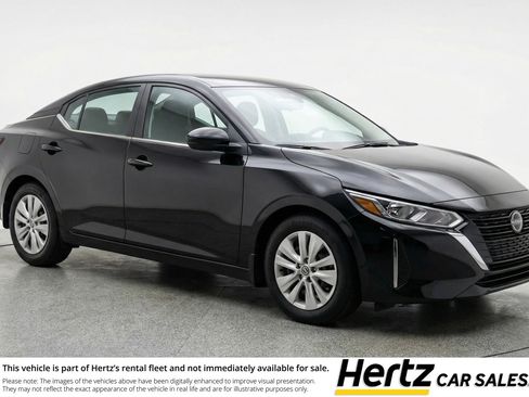 Used 2025 Nissan Sentra S image 1