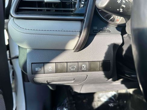 Used 2024 Toyota Camry SE FWD image 18