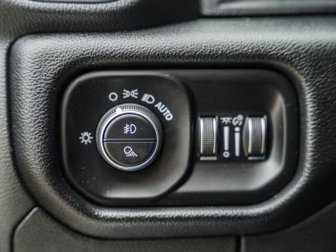 Used 2022 RAM 1500 Laramie AWD/4WD image 43