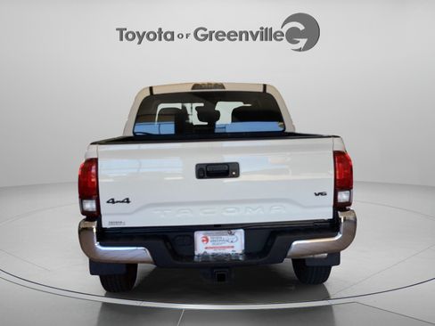 Used 2019 Toyota Tacoma SR5 AWD/4WD image 5