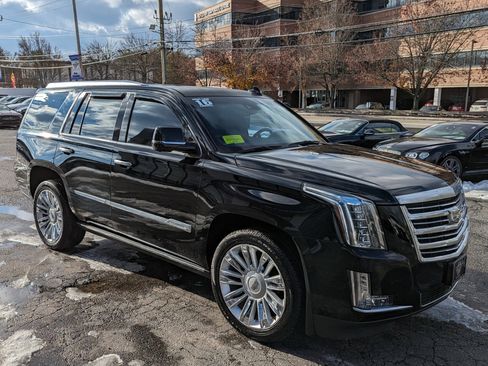 Used 2016 Cadillac Escalade Platinum image 5
