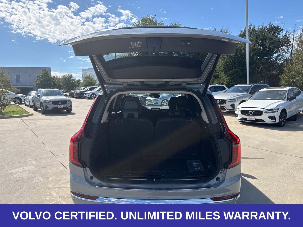 Certified 2026 Volvo XC90 B6 Plus AWD/4WD image 15
