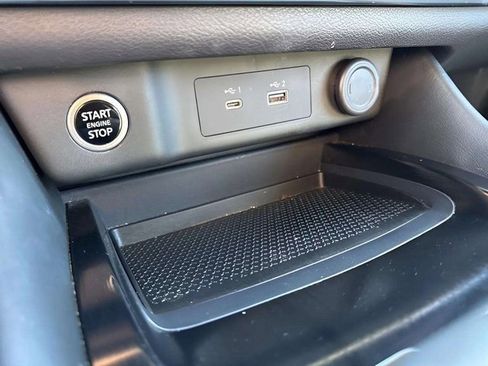 Used 2023 Nissan Rogue SL w/ SL Premium Package image 11