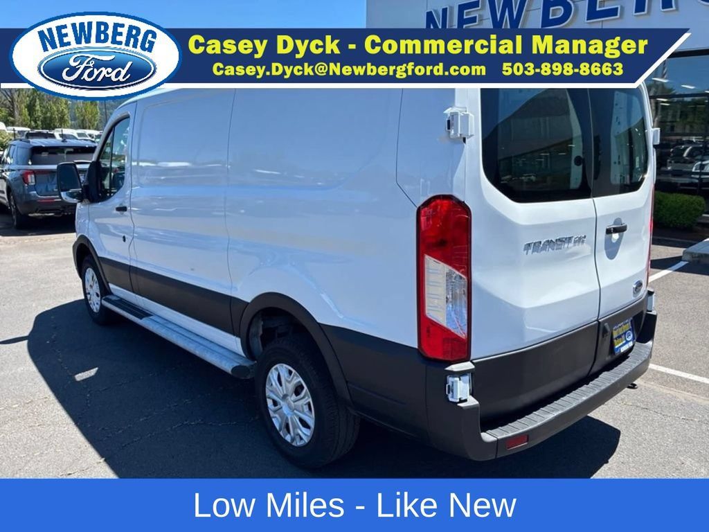 Used 2025 Ford Transit 250 Low Roof w/ Exterior Upgrade Package RWD image 5