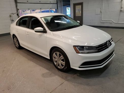 Used 2017 Volkswagen Jetta S w/ Jetta S Cold Weather Package FWD image 7