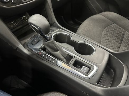 Certified 2024 Chevrolet Equinox LT image 29