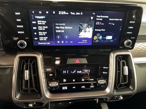 Certified 2023 Kia Sorento EX image 24