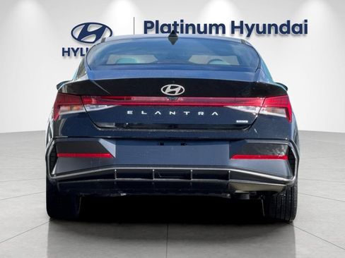 New 2026 Hyundai Elantra Limited FWD image 5