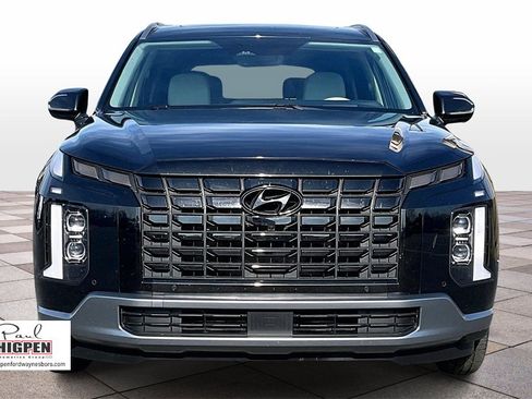 Used 2024 Hyundai Palisade Limited image 3