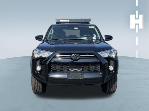 Used 2020 Toyota 4Runner Venture w/ Moonroof Package AWD/4WD image 2
