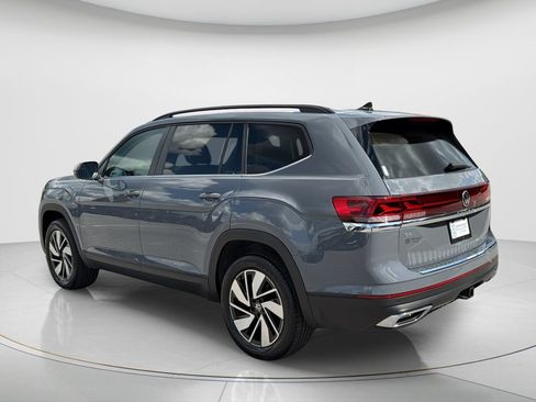 New 2026 Volkswagen Atlas SE FWD image 3