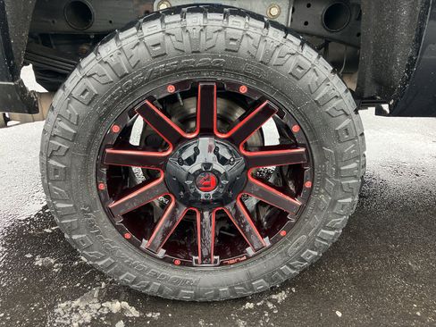 Used 2018 Chevrolet Silverado 2500 LTZ image 12