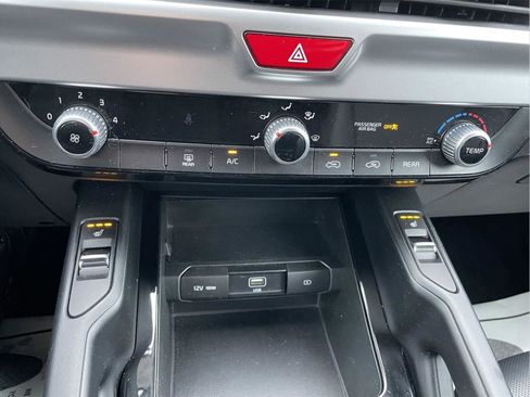 Used 2021 Kia Telluride S image 30