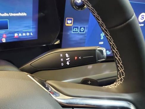 New 2026 Chevrolet Traverse LT w/ Sun and Wheel Package image 24