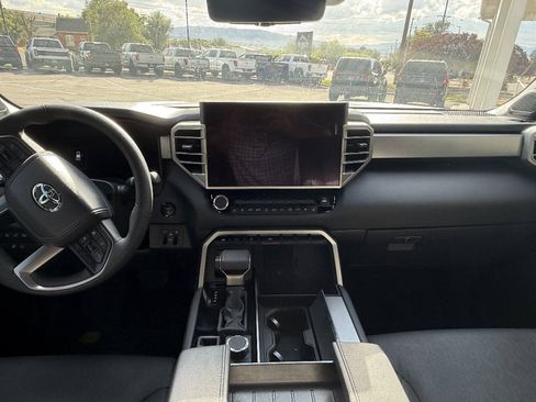 Used 2025 Toyota Sequoia Limited w/ Tow Technology Package AWD/4WD image 10