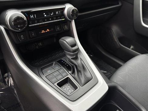 Used 2025 Toyota RAV4 XLE w/ Convenience Package image 18