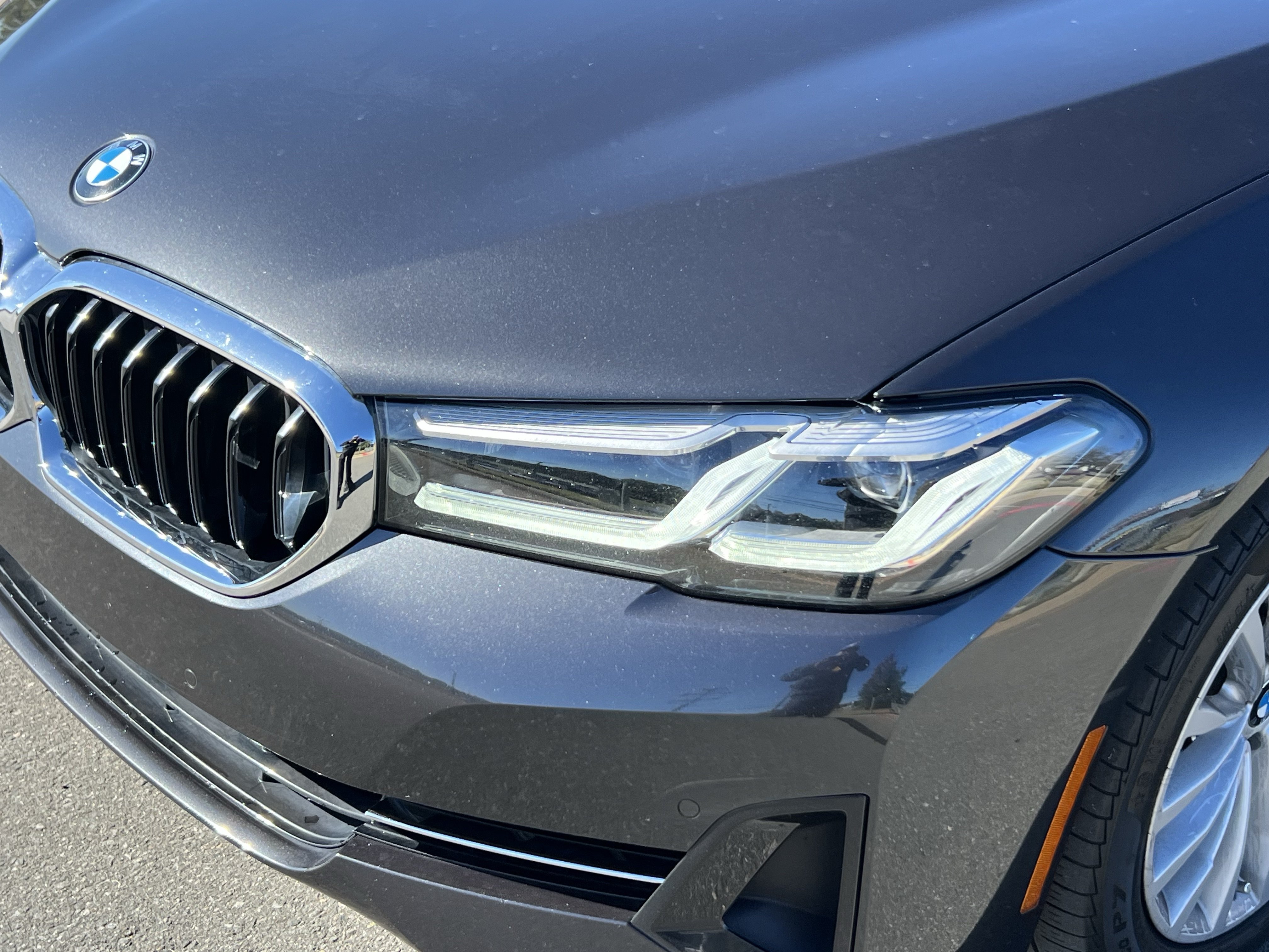 Used 2023 BMW 530i w/ Convenience Package RWD image 12