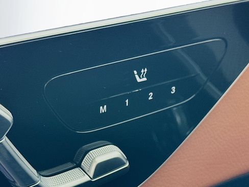 Used 2023 Mercedes-Benz C 300 Sedan image 21