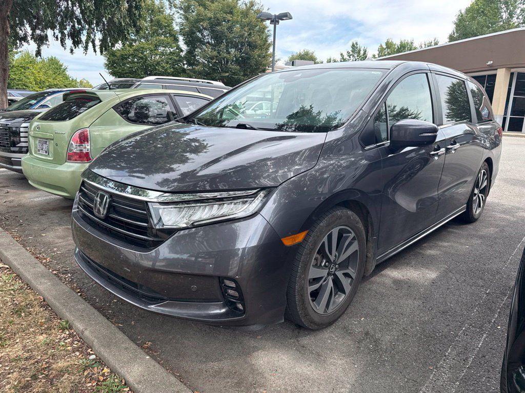 Used 2021 Honda Odyssey Touring image 1