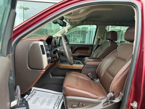 Used 2016 Chevrolet Silverado 1500 High Country w/ High Country Premium Package AWD/4WD image 11