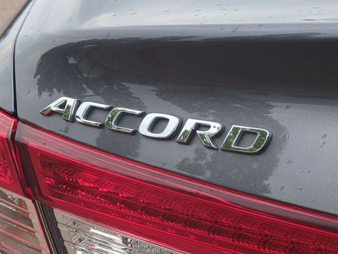 Used 2022 Honda Accord EX-L image 12